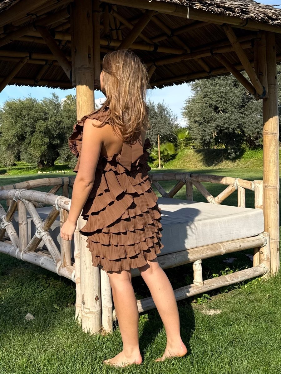 Cato Ruffle Dress | Bruin - Maison FAV