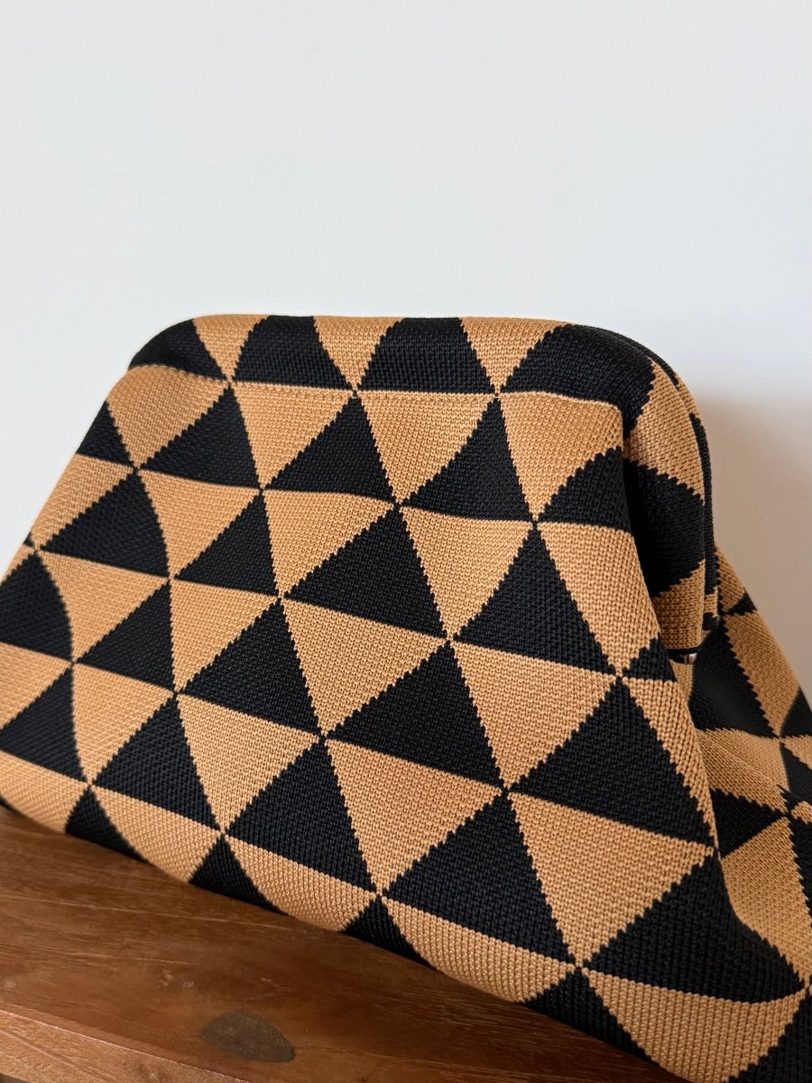 Clutch Triangle Print - Maison FAV