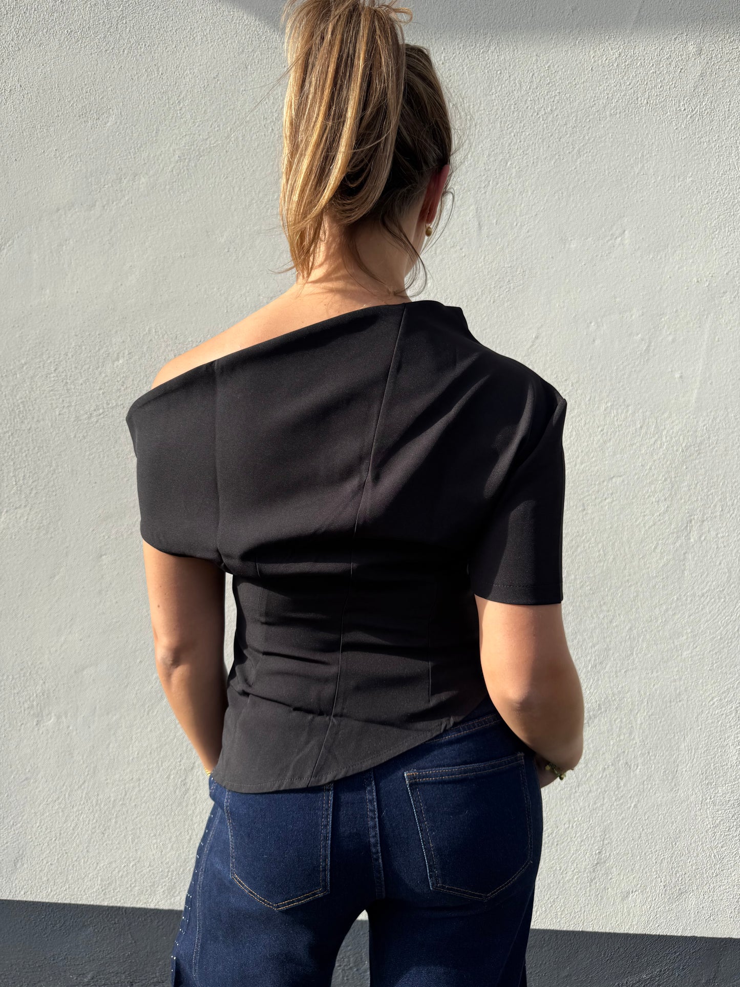 Hazel Top | Black