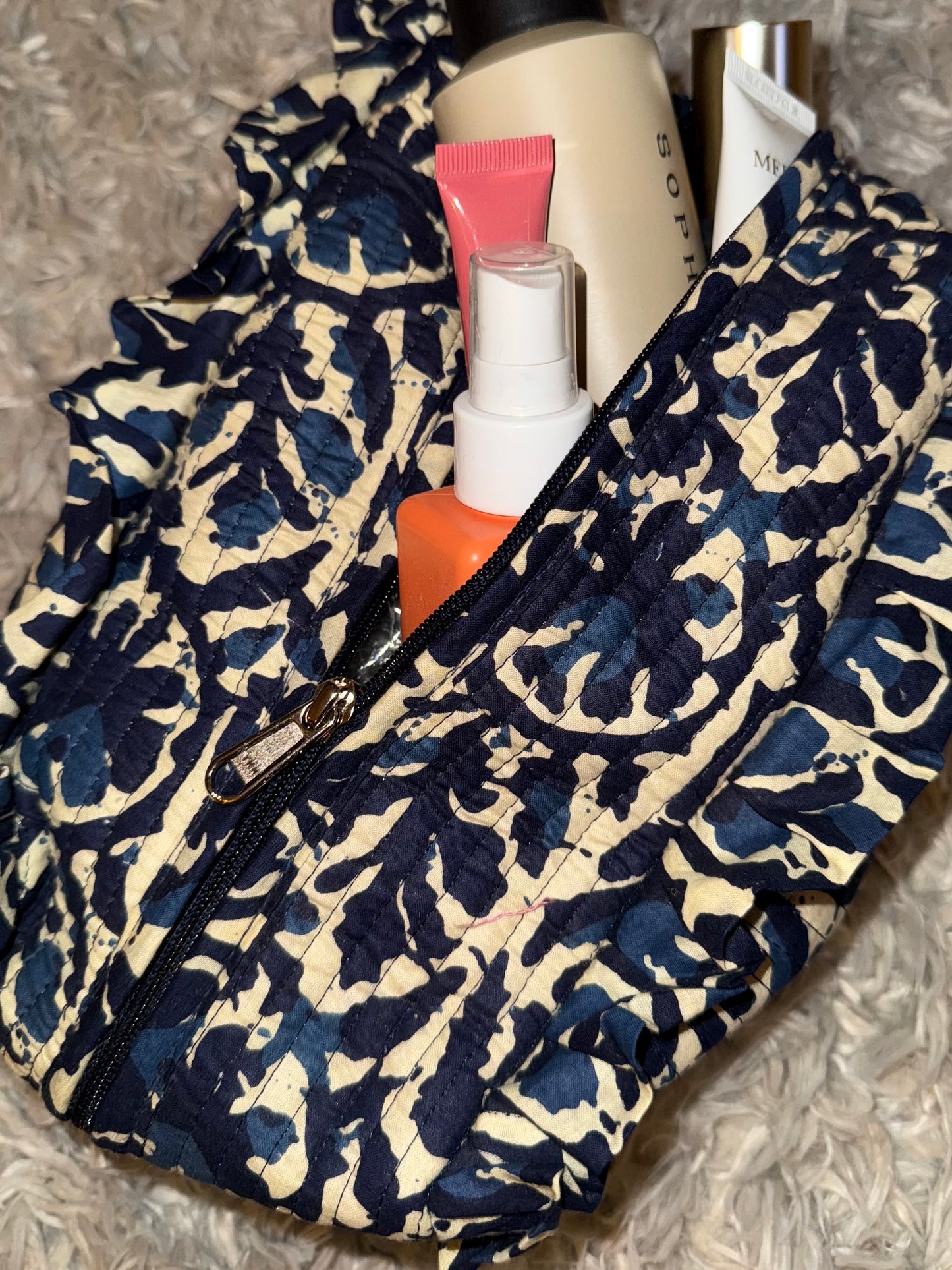 Ruffle Make-Up Bag | Extra Large