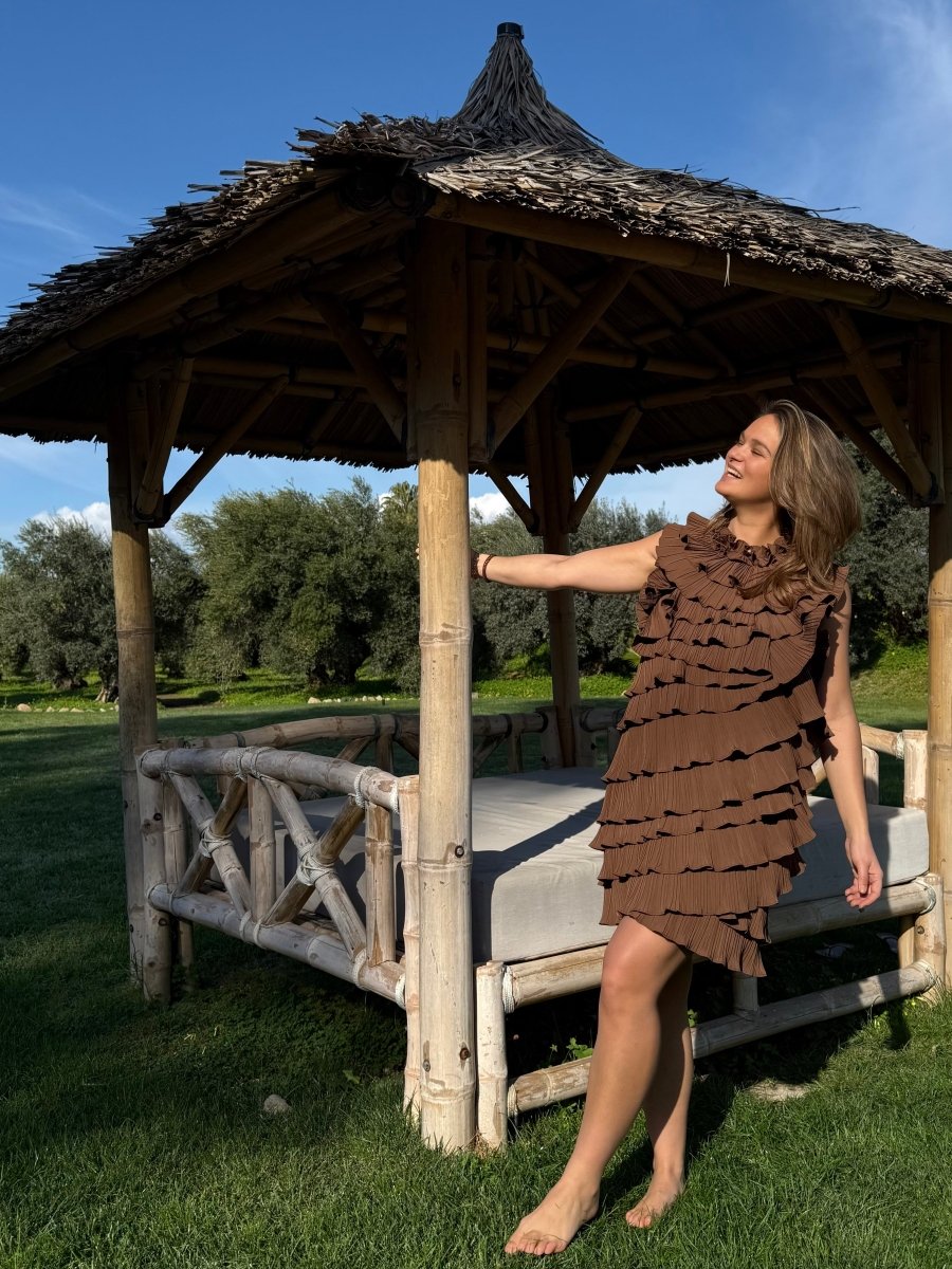 Cato Ruffle Dress | Bruin - Maison FAV