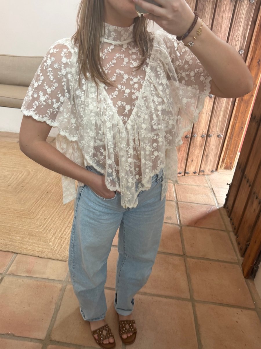 Sophia Lace Top - Maison FAV