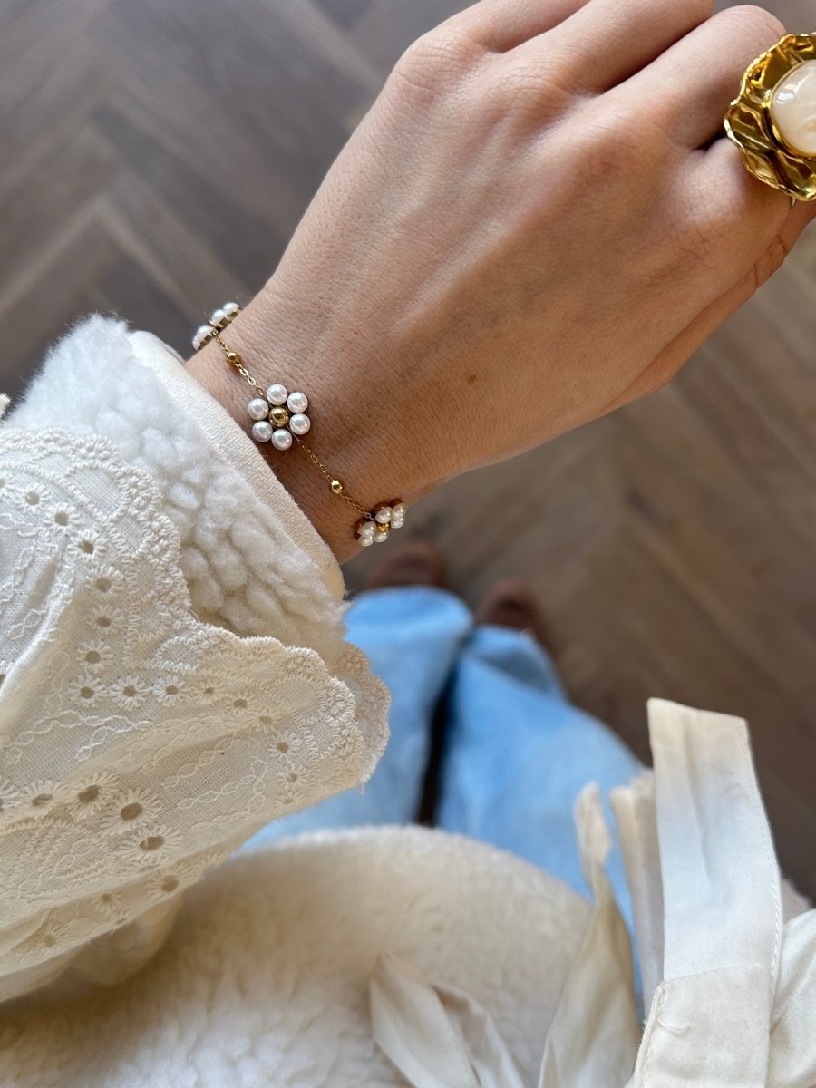 Sophie Bloemetjes Armband | White - Maison FAV